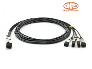 Cisco QSFP-4SFP10G-CU4M= Cable DAC QSFP to 4 10GBASE-CU SFP+ 4 Meter